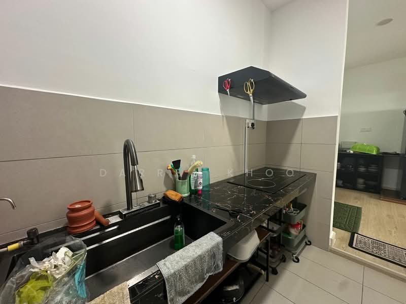 Service Residence for Sale at Hampton Height Damansara - Darren Khoo - Kitchen - PropertyGuru.com.my