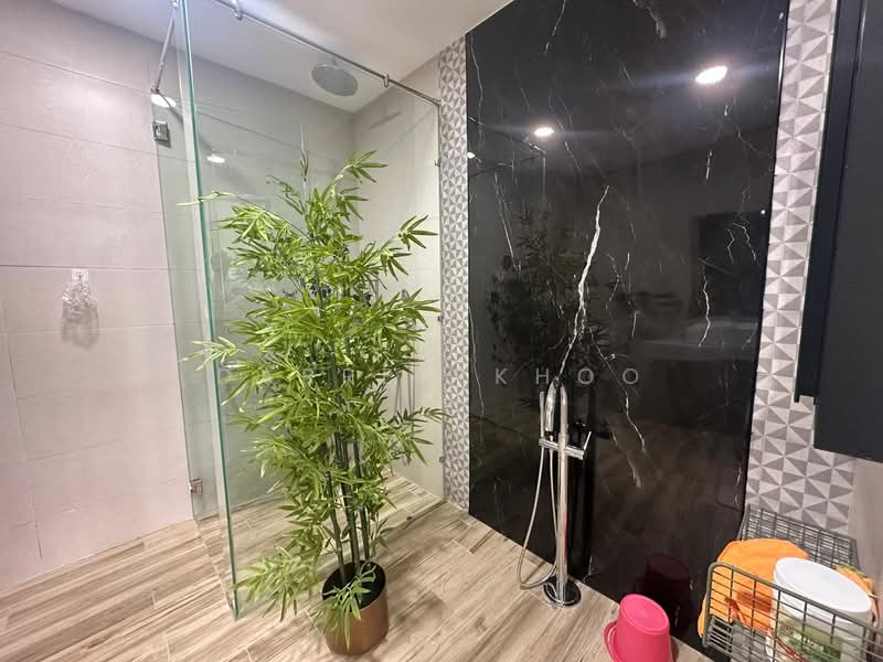 Service Residence for Sale at Hampton Height Damansara - Darren Khoo - Bathroom - PropertyGuru.com.my