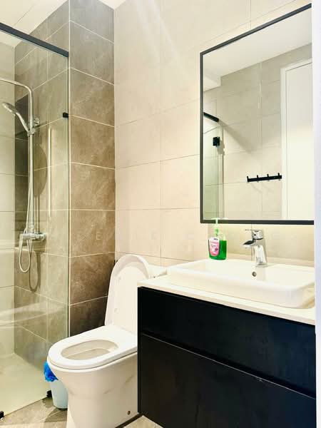 Pangsapuri untuk Disewa di Axon - Kweenie Chong - Bathroom - PropertyGuru.com.my