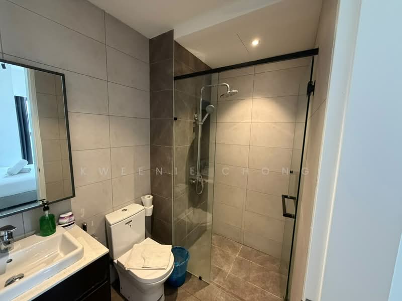 Pangsapuri untuk Disewa di Axon - Kweenie Chong - Bathroom - PropertyGuru.com.my