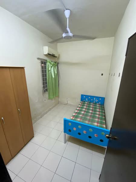 Rumah Teres 2-Tingkat untuk Dijual di Taman Puchong Hartamas (Puchong) - Joe Chan - Bedroom - PropertyGuru.com.my