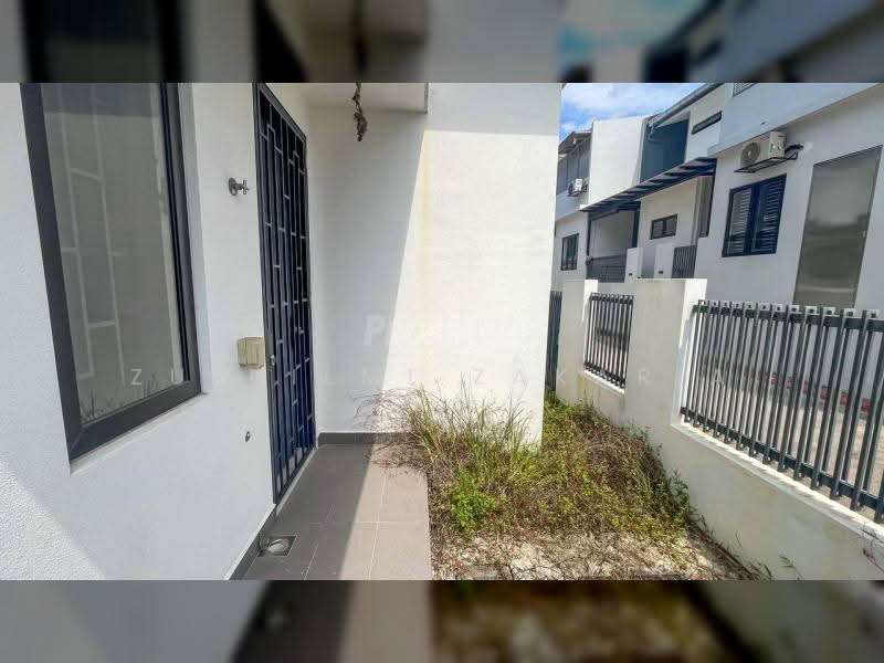 2-storey Terraced House for Rent in Elmina (Shah Alam) - Zulhilmi Zakaria - Backyard - PropertyGuru.com.my