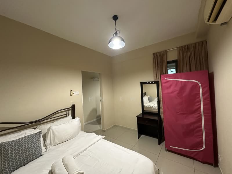 Servis Apartment untuk Disewa di Centrestage Designer Suite - John Kwan - Bedroom - PropertyGuru.com.my