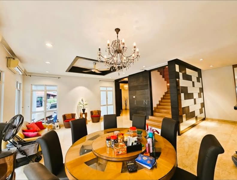 Semi-Detached House for Sale in Bandar Sri Damansara (Selangor) - Mia Ching - Dining Room - PropertyGuru.com.my