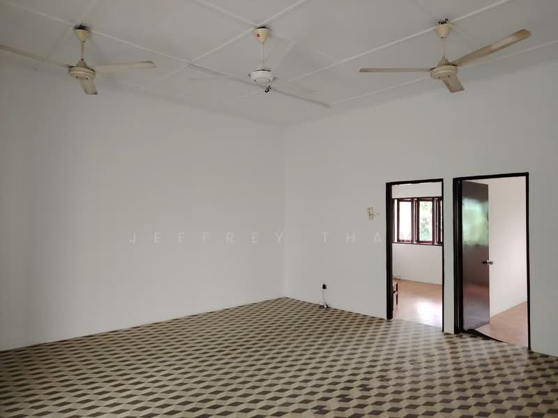 2-storey Terraced House for Rent in Taman Megah Kepong (Kepong) - Jeffrey Tham - Living Room - PropertyGuru.com.my