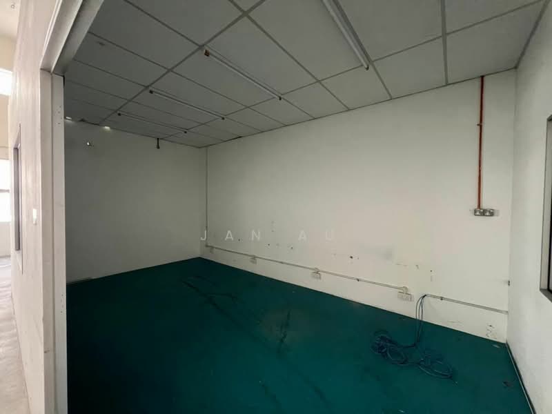 Factory for Rent in Taman Desa Cemerlang (Ulu Tiram) - JAN AU - Interior - PropertyGuru.com.my