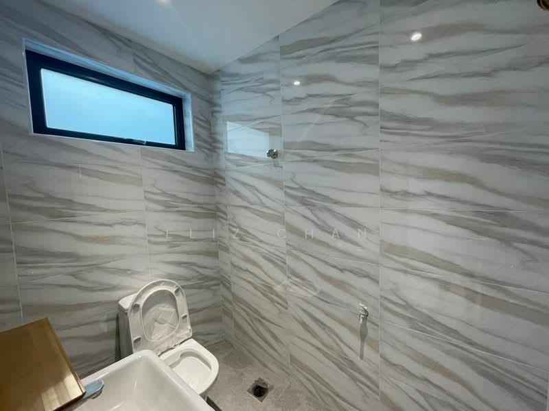 2-storey Terraced House for Sale in Taman Sri Bintang (Kepong) - Eliz Chan - Bathroom - PropertyGuru.com.my