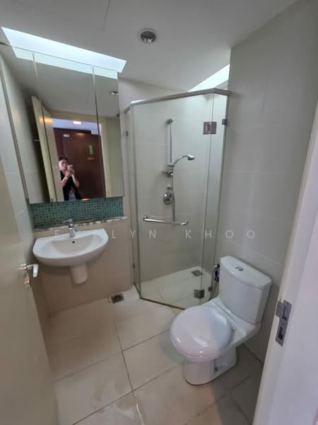 Kondominium untuk Disewa di Tiffani Kiara - Evelyn Khoo - Bathroom - PropertyGuru.com.my