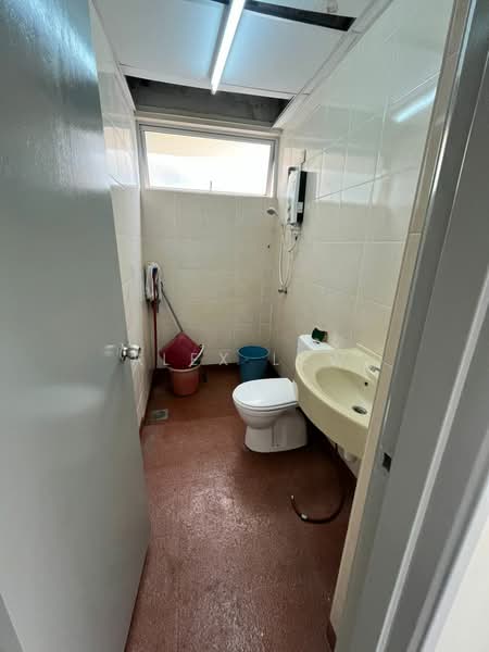 Condominium for Rent at Platinum Lake PV 20 - Alex Lew - Bathroom - PropertyGuru.com.my