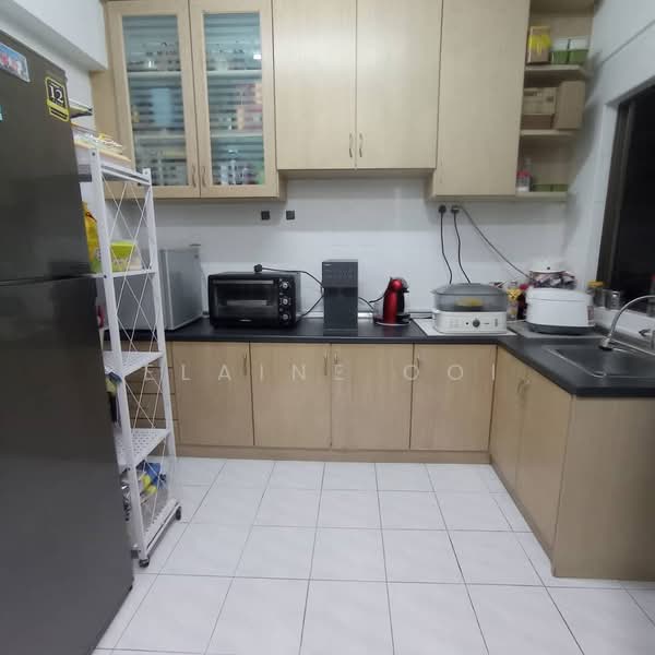 Pangsapuri untuk Dijual di Halaman Kristal - Elaine Ooi - Kitchen - PropertyGuru.com.my