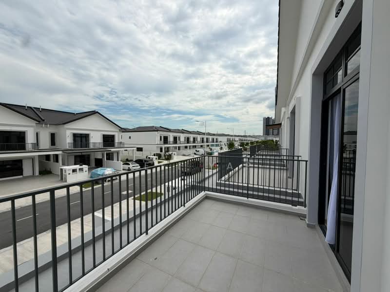 Cluster House for Rent in Eco Botanic (Iskandar Puteri (Nusajaya)) - Jeff Yap - Balcony - PropertyGuru.com.my