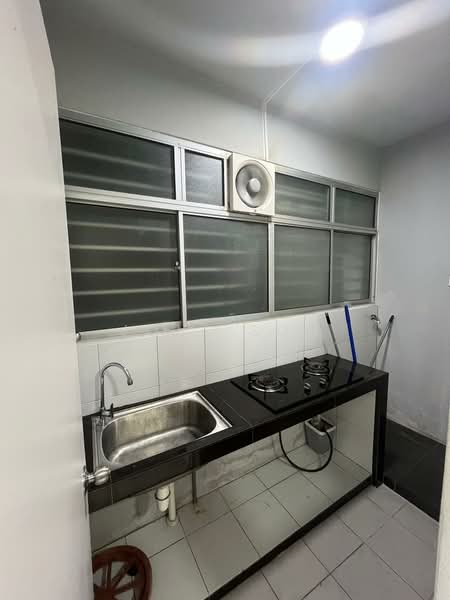 Pangsapuri untuk Disewa di Jalilmas - Jovi Soh - Kitchen - PropertyGuru.com.my