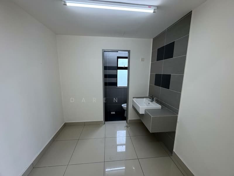 Service Residence for Rent at G Residence - Daren Tee - Bathroom - PropertyGuru.com.my