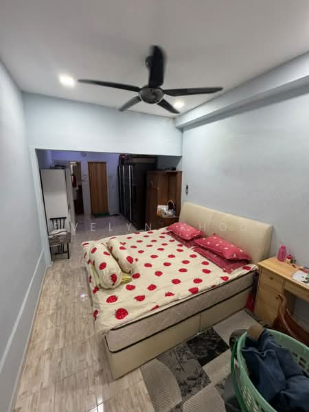 Rumah Teres 2 Tingkat untuk Dijual di Taman Selayang (Selayang) - Evelyn Khoo - Bedroom - PropertyGuru.com.my