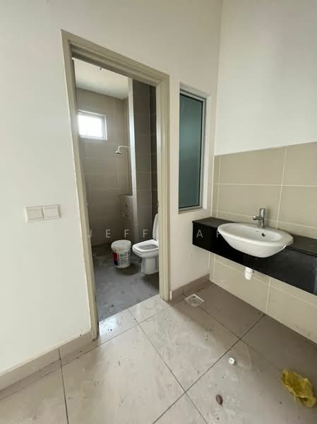 Rumah Kluster untuk Dijual di Taman Nusa Bestari (Iskandar Puteri (Nusajaya)) - Jeff Yap - Bathroom - PropertyGuru.com.my