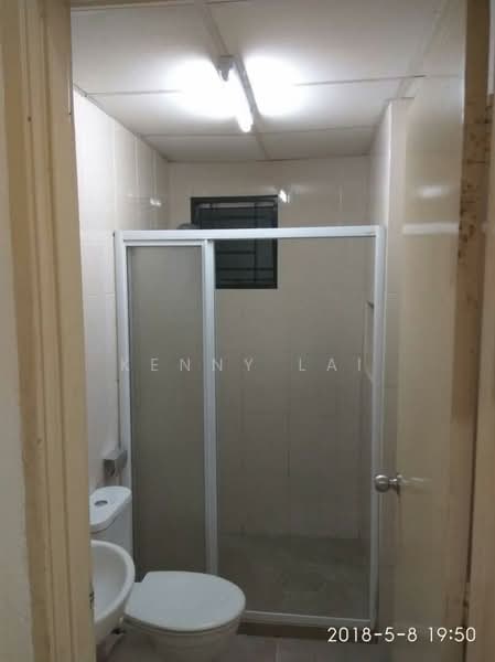 Servis Apartment untuk Disewa di OUG Parklane - Kenny Lai - Bathroom - PropertyGuru.com.my