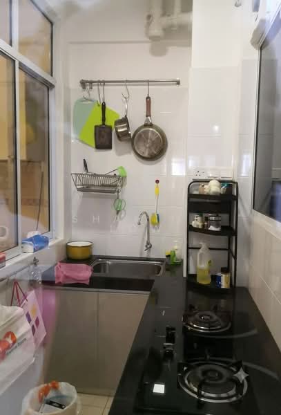 Kondominium untuk Dijual di Aseana Puteri - Shanice Low - Kitchen - PropertyGuru.com.my
