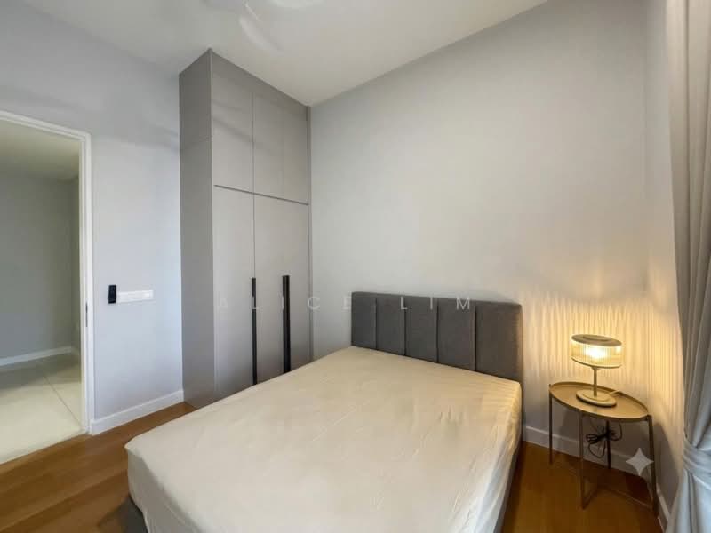Servis Apartment untuk Disewa di The Sentral Suites - Alice Lim - Bedroom - PropertyGuru.com.my