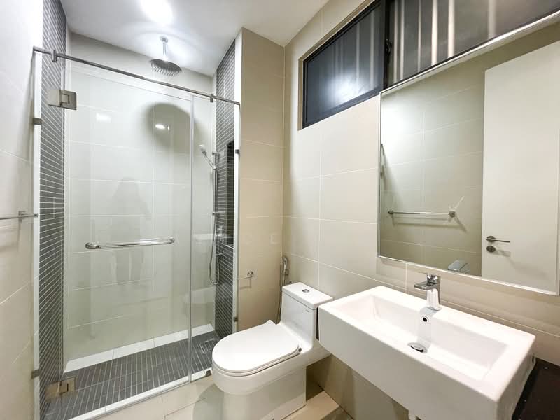 Servis Apartment untuk Disewa di The Sentral Suites - Alice Lim - Bathroom - PropertyGuru.com.my