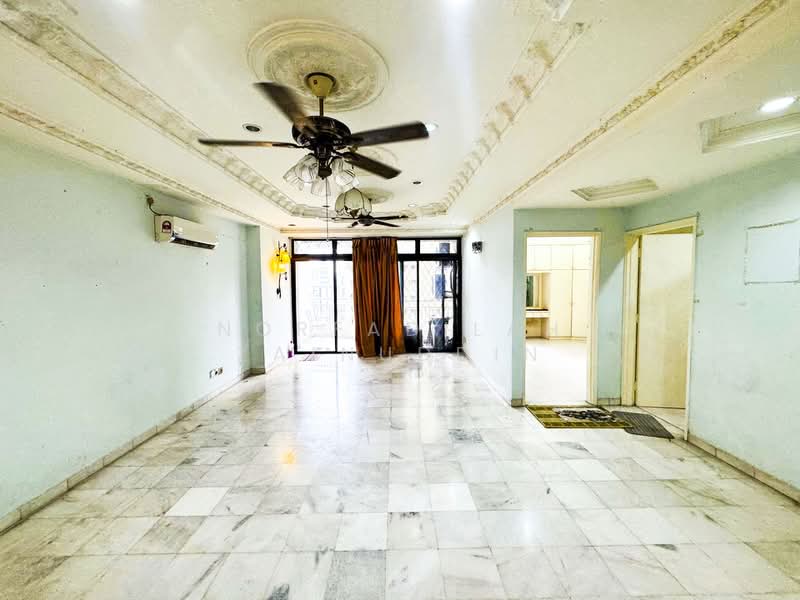 Kondominium untuk Dijual di Villa Putra - NORFADILAH ZAINUDDIN - Living Room - PropertyGuru.com.my