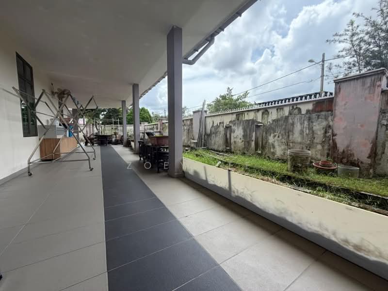 1-storey Terraced House for Sale in Taman Puteri Wangsa (Ulu Tiram) - Zoey Lee - Exterior - PropertyGuru.com.my