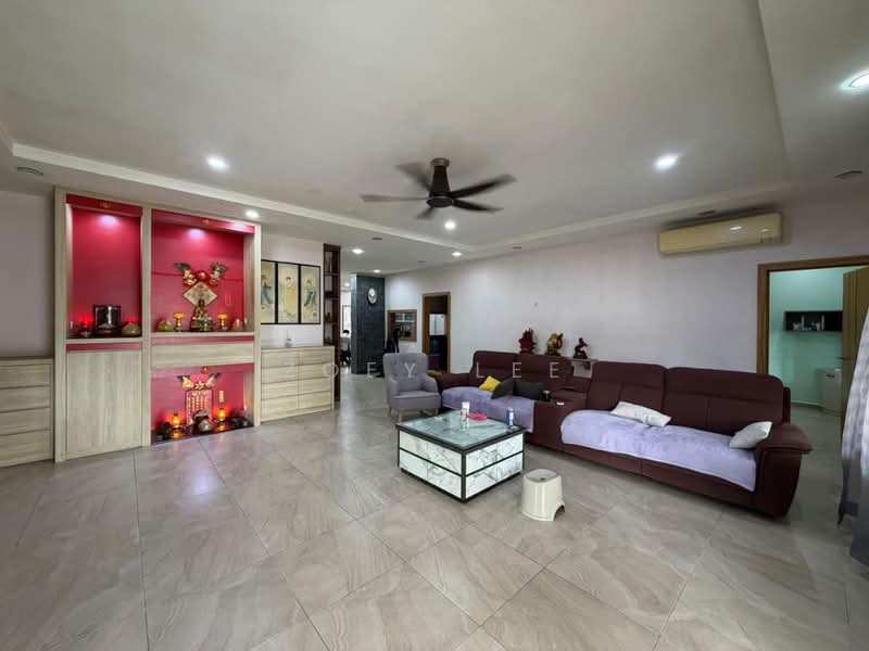 1-storey Terraced House for Sale in Taman Puteri Wangsa (Ulu Tiram) - Zoey Lee - Living Room - PropertyGuru.com.my