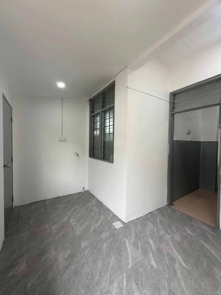 1-storey Terraced House for Sale in Taman Molek (Johor Bahru) - Ang Boon Chai - Interior - PropertyGuru.com.my