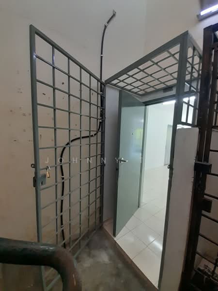Flat for Rent at Vista Shop Apartment (Damansara Damai) - Johnny Tai - PropertyGuru.com.my