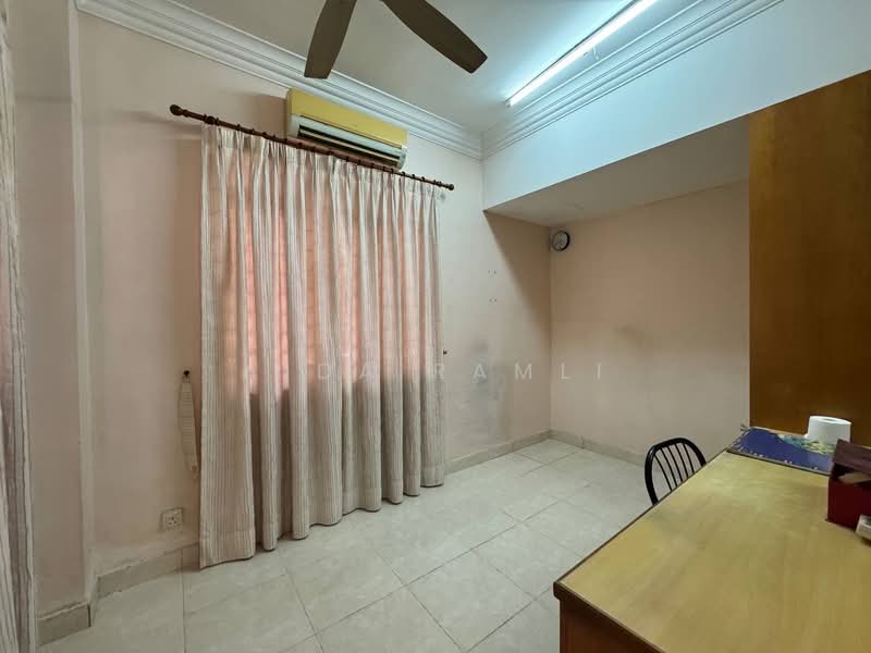 2-storey Terraced House for Sale in Bukit Jelutong (Shah Alam) - Aida Ramli - PropertyGuru.com.my