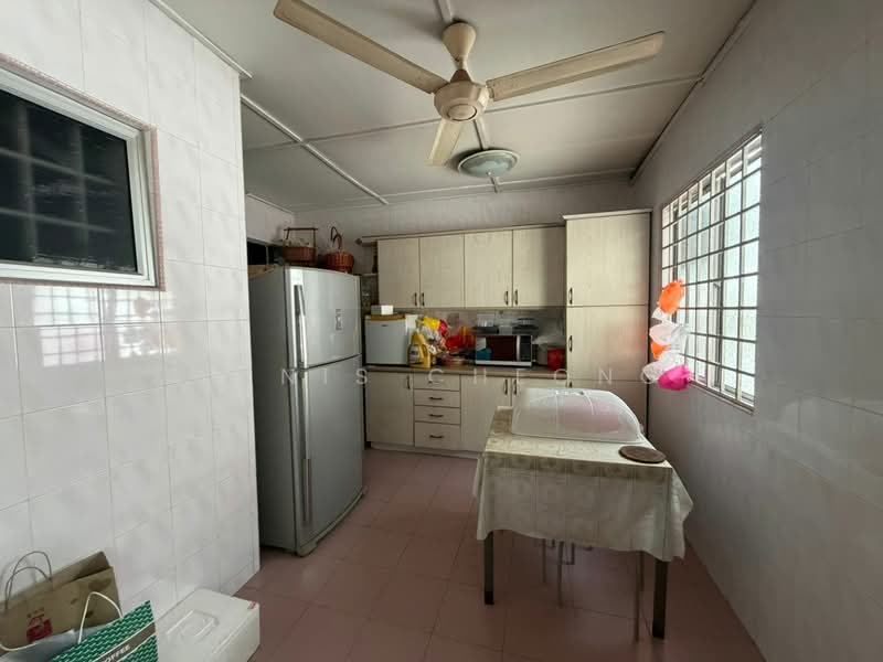 2-storey Terraced House for Sale in Bandar Sri Damansara (Selangor) - Yanis Cheong - Kitchen - PropertyGuru.com.my