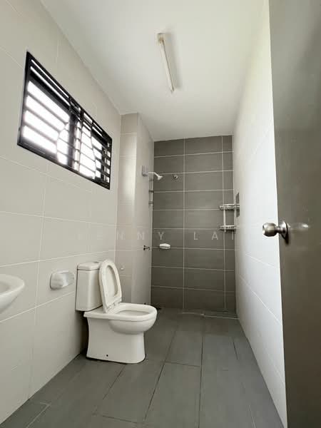 Rumah Teres 2.5 Tingkat untuk Disewa di Cheras (Selangor) - Kenny Lai - Bathroom - PropertyGuru.com.my