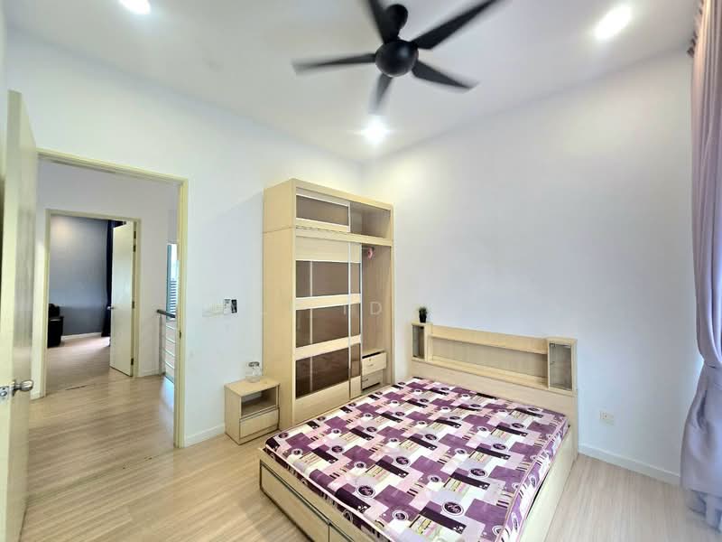 Rumah Teres 3 Tingkat untuk Dijual di Bandar Rinching (Semenyih) - Ali Idris - Bedroom - PropertyGuru.com.my