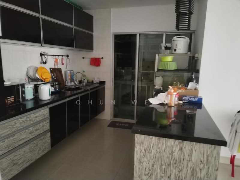 Servis Apartment untuk Dijual di Kuchai Avenue - Chun Wei - PropertyGuru.com.my
