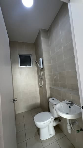 Kondominium untuk Disewa di Residensi Adelia 4 - Joshua Fan - Bathroom - PropertyGuru.com.my