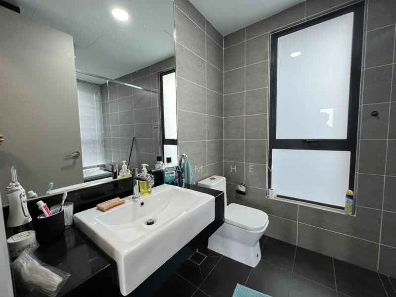 Kondominium untuk Disewa di Sunway Mont Residences - William Heng - Bathroom - PropertyGuru.com.my