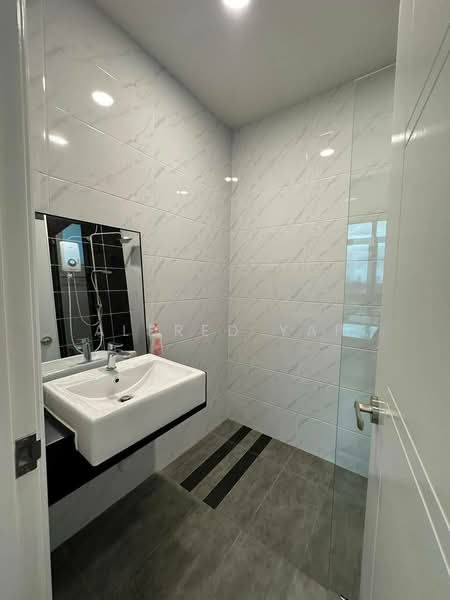 Kondominium untuk Disewa di Botanika - Alfred Yap - Bathroom - PropertyGuru.com.my