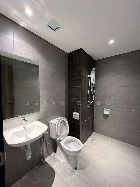 Service Residence for Rent at The New Duo @ Edumetro - Sarah Wong - Bathroom - PropertyGuru.com.my
