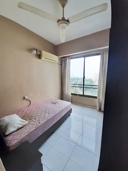 Kondominium untuk Disewa di E-Park Condominium - Weng Sern - Bedroom - PropertyGuru.com.my