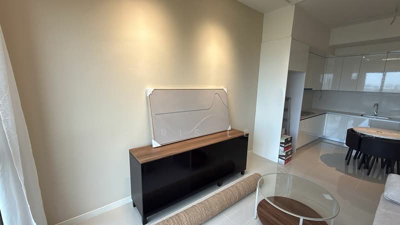 Servis Apartment untuk Disewa di Edelweiss @ Tropicana Gardens - Chris Lee - Living Room - PropertyGuru.com.my