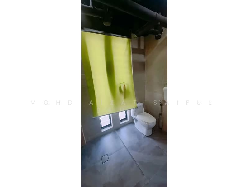 Kilang untuk Dijual di Seksyen U3 (Shah Alam) - Mohd Aizat Saiful Bahri - Bathroom - PropertyGuru.com.my