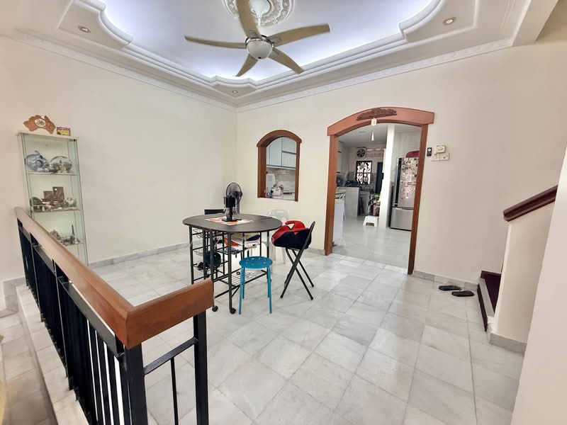 2-storey Terraced House for Sale in Bukit Jelutong (Shah Alam) - Amzar Faiz - PropertyGuru.com.my