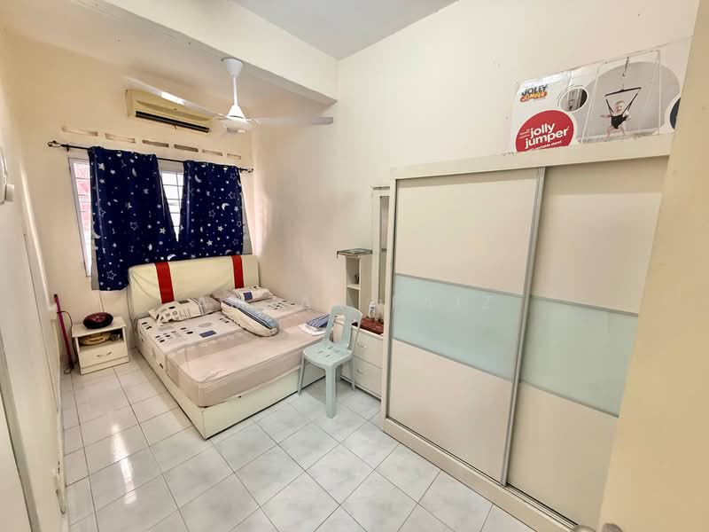 2-storey Terraced House for Sale in Bukit Jelutong (Shah Alam) - Amzar Faiz - PropertyGuru.com.my