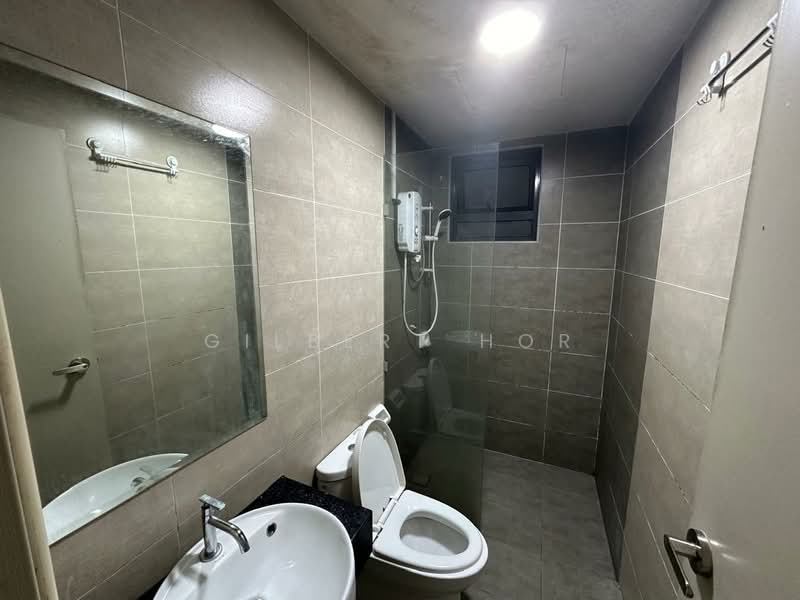 Service Residence for Rent at Liberty @ Arc - Gilbert Hor - Bathroom - PropertyGuru.com.my