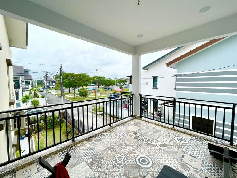 2-storey Terraced House for Sale in Dengkil (Selangor) - Mohd Aizat Saiful Bahri - Balcony - PropertyGuru.com.my