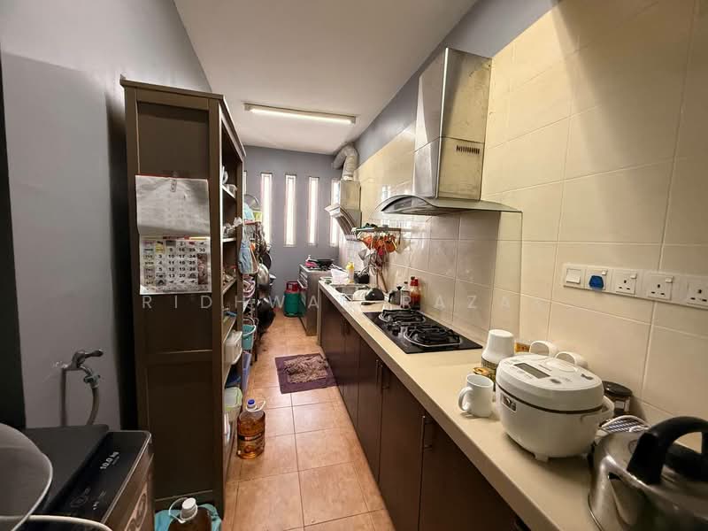 Condominium for Sale at Platinum Lake PV 13 - Ridhwan Razak - Kitchen - PropertyGuru.com.my