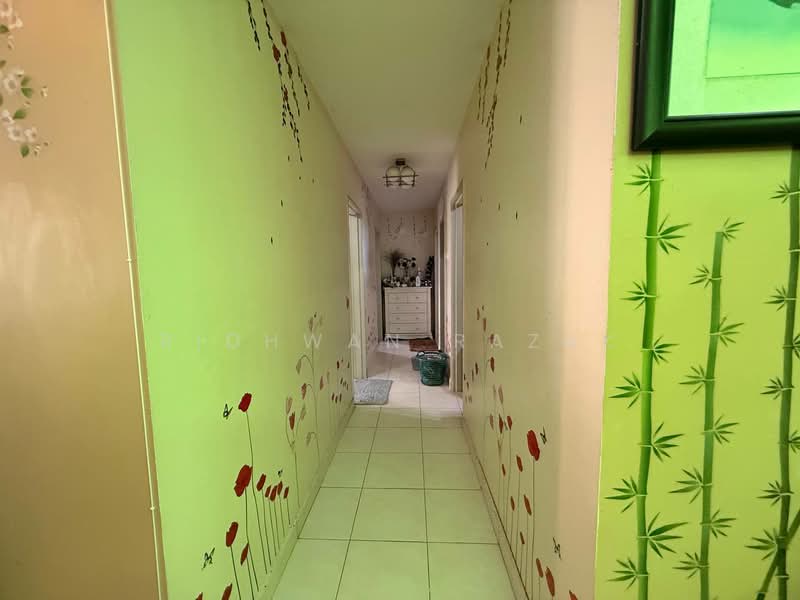 Condominium for Sale at Platinum Lake PV 13 - Ridhwan Razak - Corridor - PropertyGuru.com.my