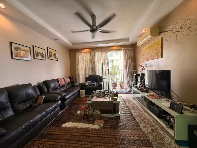 Condominium for Sale at Platinum Lake PV 13 - Ridhwan Razak - Living Room - PropertyGuru.com.my