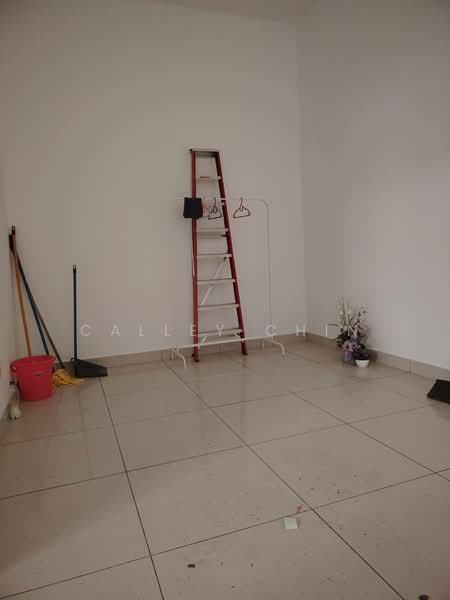 Rumah Teres 2 Tingkat untuk Disewa di Taman Austin Duta (Tebrau) - Calley Chin - Interior - PropertyGuru.com.my