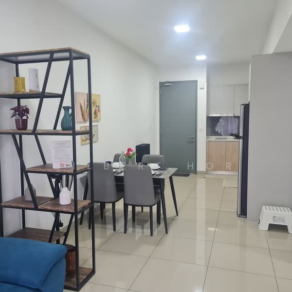 Servis Apartment untuk Disewa di M Arisa - Gilbert Hor - Dining Room - PropertyGuru.com.my