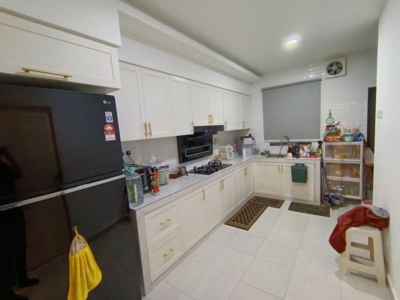 Rumah Teres 2.5 Tingkat untuk Dijual di Johor Bahru (Johor) - Zoey Lee - Kitchen - PropertyGuru.com.my